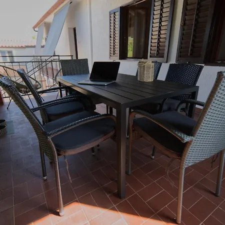 Daire Poli Sterne, For Family And Pet Friendly *