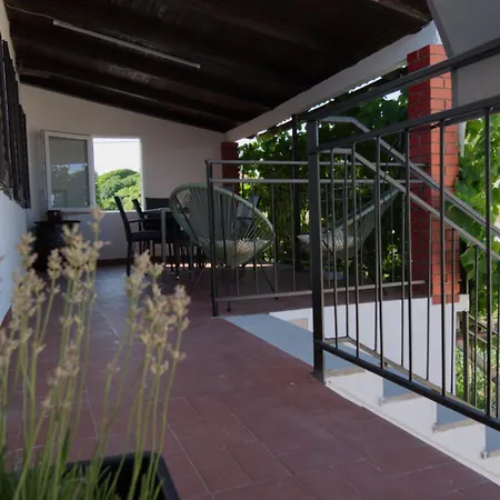 Poli Sterne, For Family And Pet Friendly Rakalj