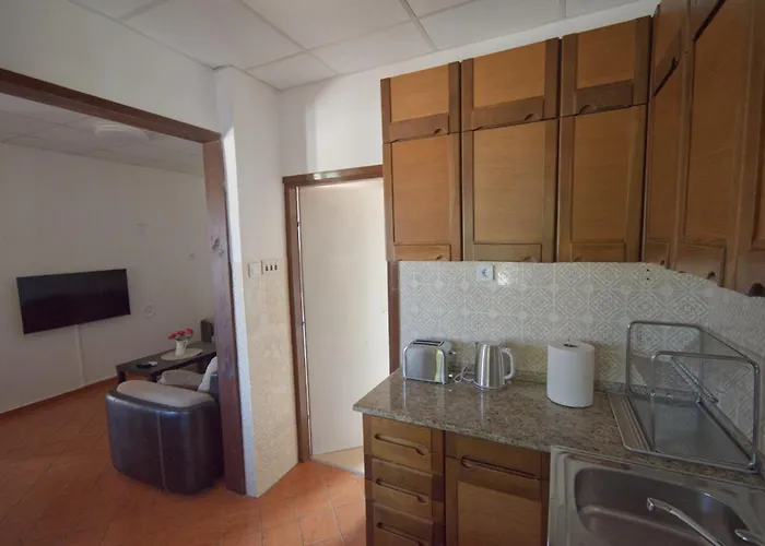 아파트 Poli Sterne, For Family And Pet Friendly