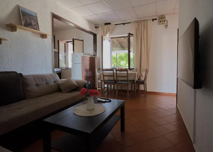 아파트 Poli Sterne, For Family And Pet Friendly Rakalj