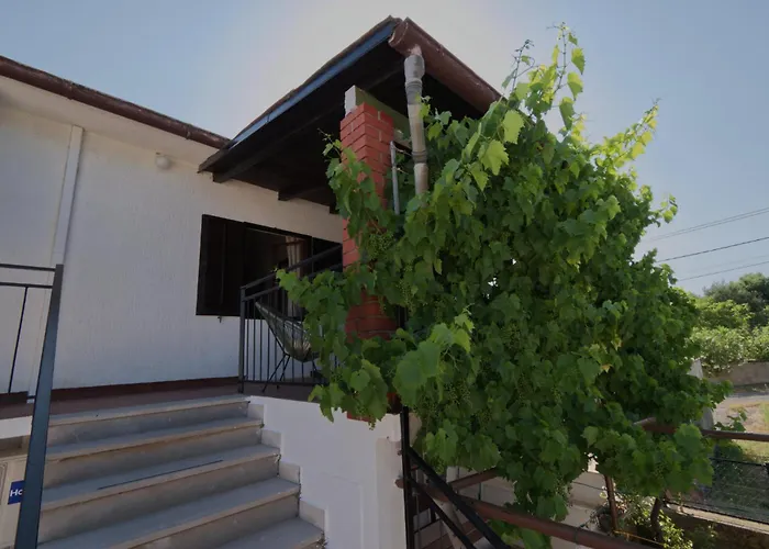 아파트 Poli Sterne, For Family And Pet Friendly