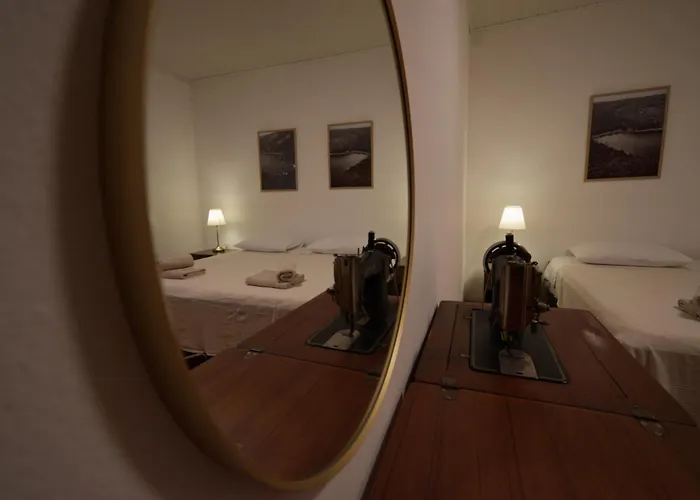 Poli Sterne, For Family And Pet Friendly *